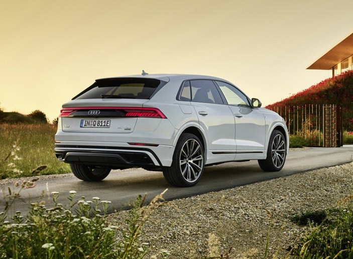 奥迪q8新能源海外开启预售约596万元起