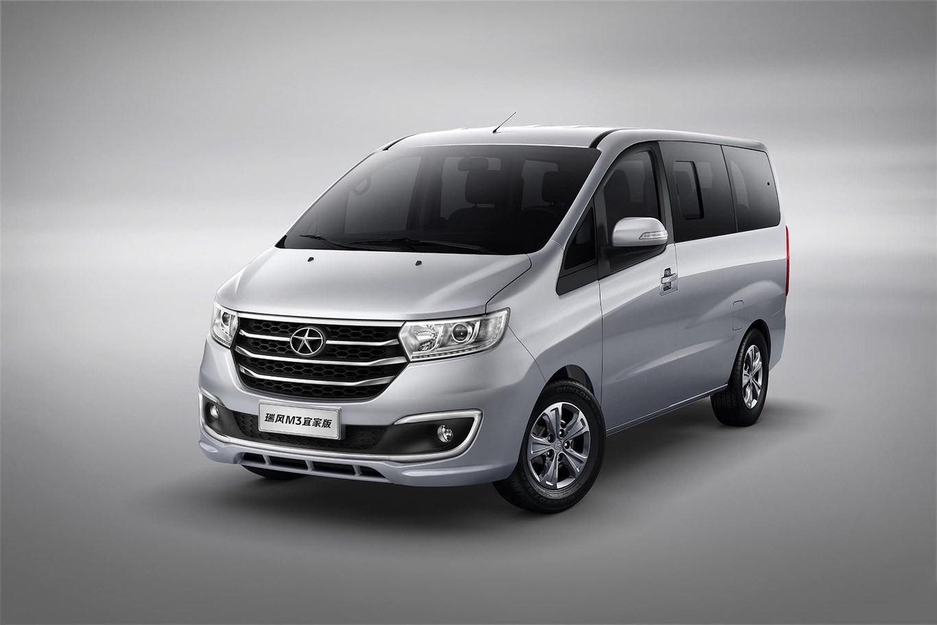 5t发动机/满足国6排放标准 瑞风m3正式上市