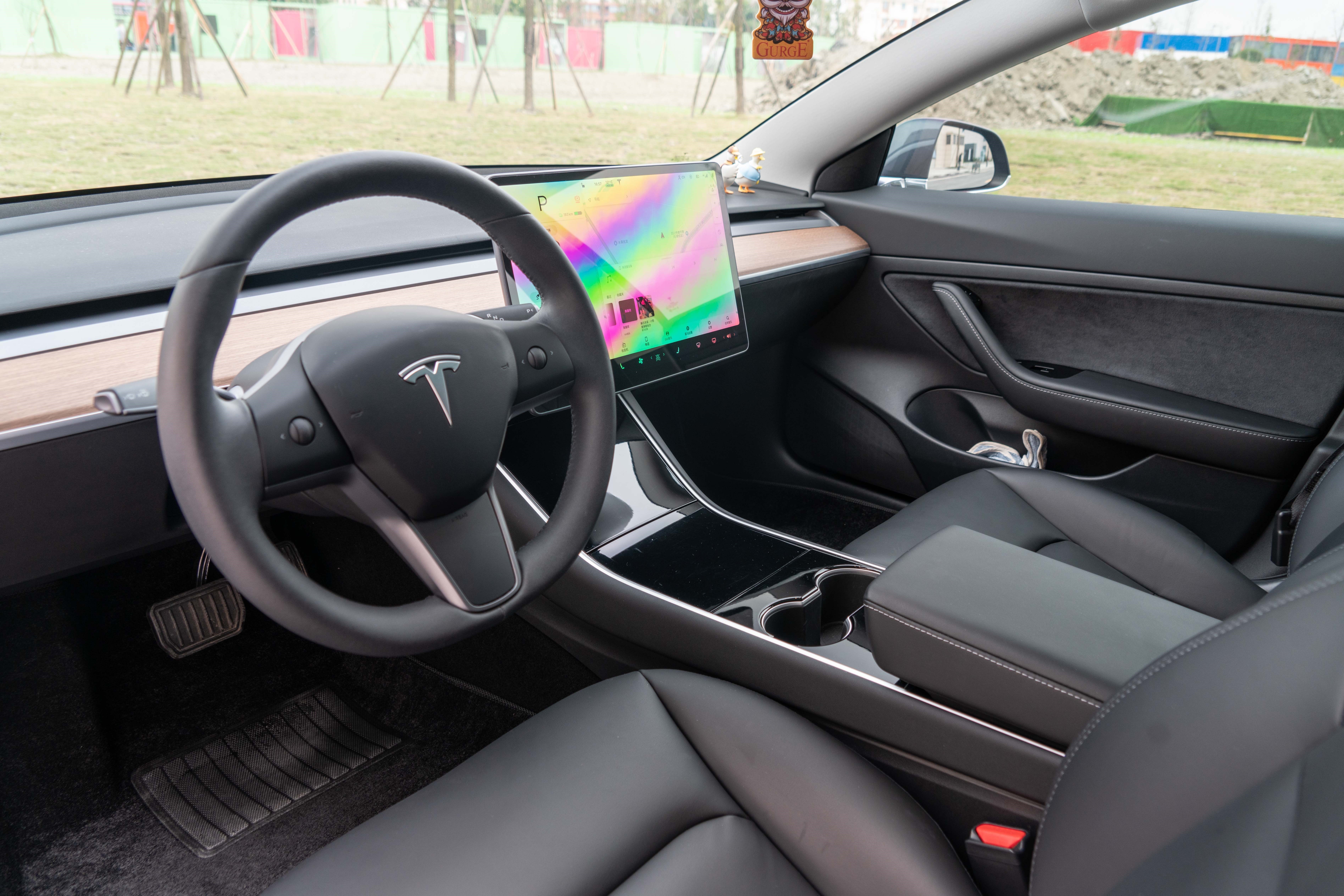 生活如诗静动皆宜静态体验特斯拉model3