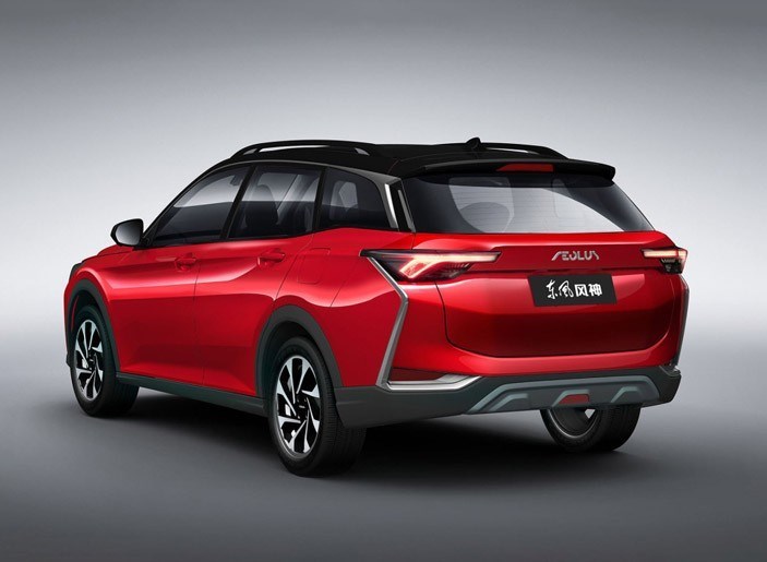 定位小型suv东风风神奕炫rv预计6月份上市