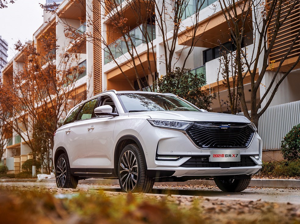 长安欧尚x7正式上市 7.77万元起售/有颜有料