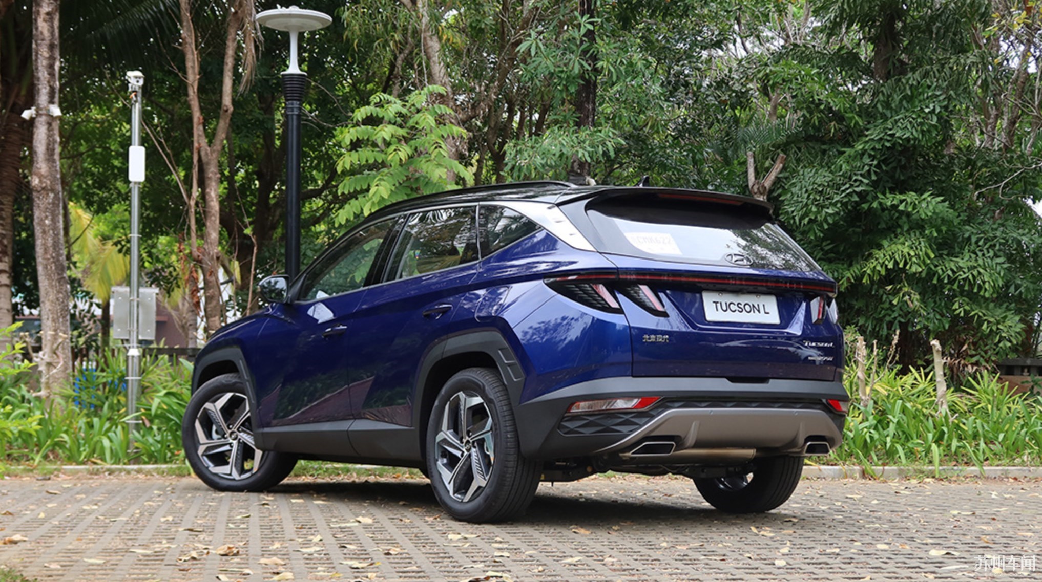 全系都是前驱/四驱得花1万2选装 第五代途胜l买哪款划算?