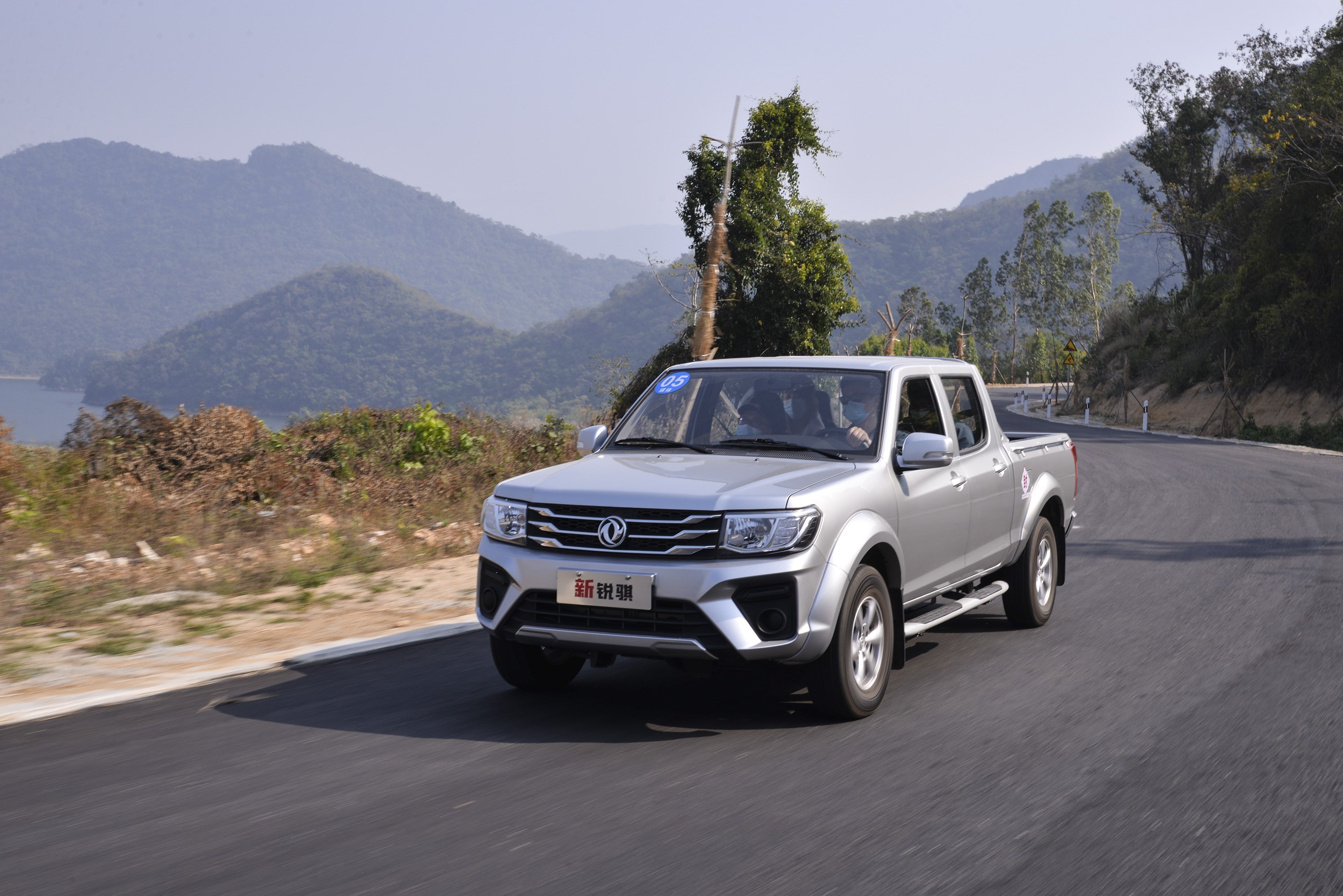 工具车也能有日产大沙发的感觉试驾郑州日产新锐骐